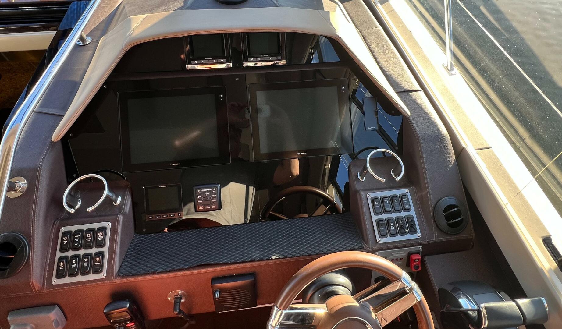 2015 Regal 53 Sport Coupe - Image 26