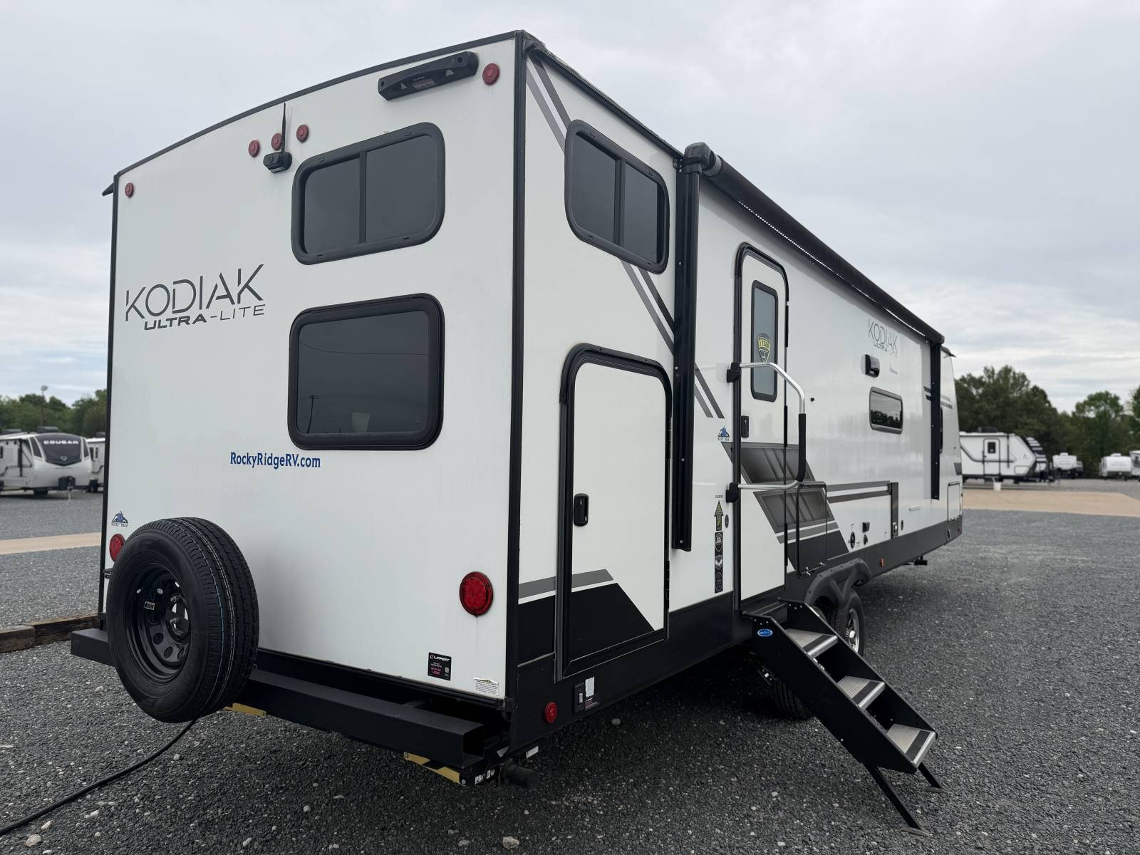 2024 Dutchmen Kodiak Ultra-Lite Ultra-Lite 302BHSL - Image 7