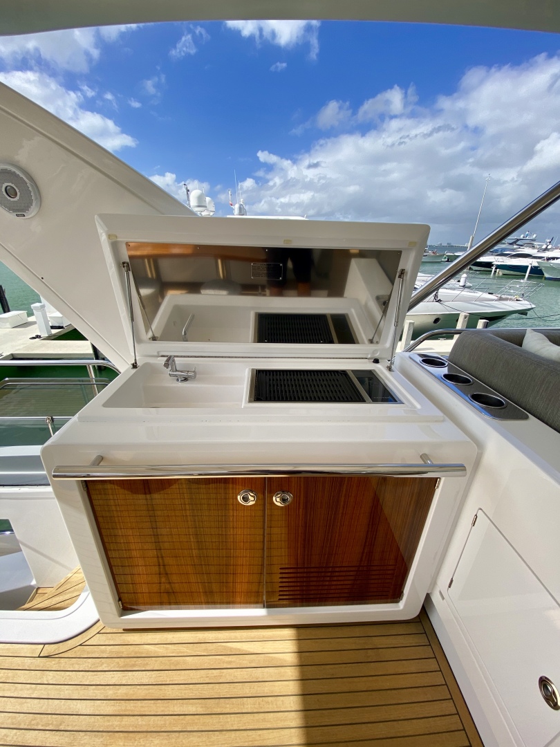 2018 Azimut Flybridge - Image 42