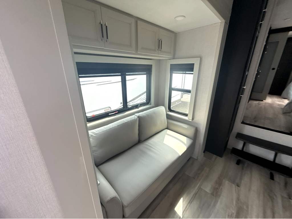 2026 Keystone ALPINE 3820FK - Image 16