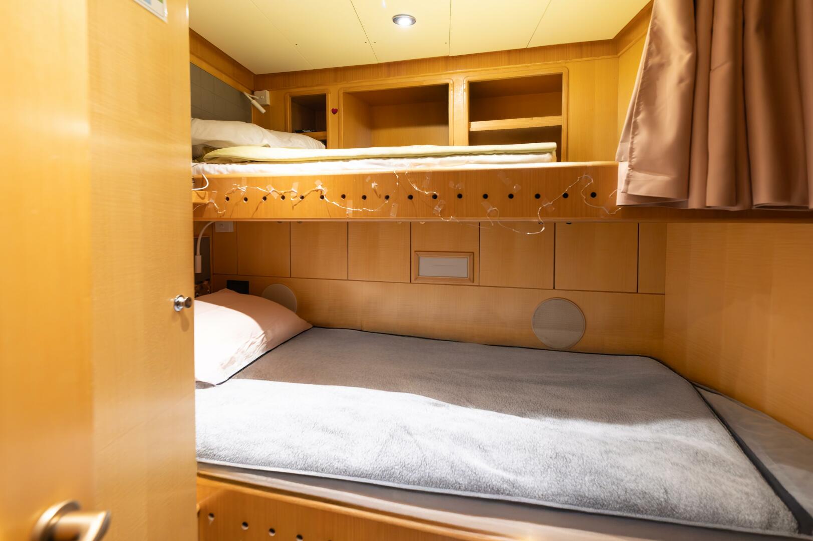2007 CRN Pilothouse - Image 70