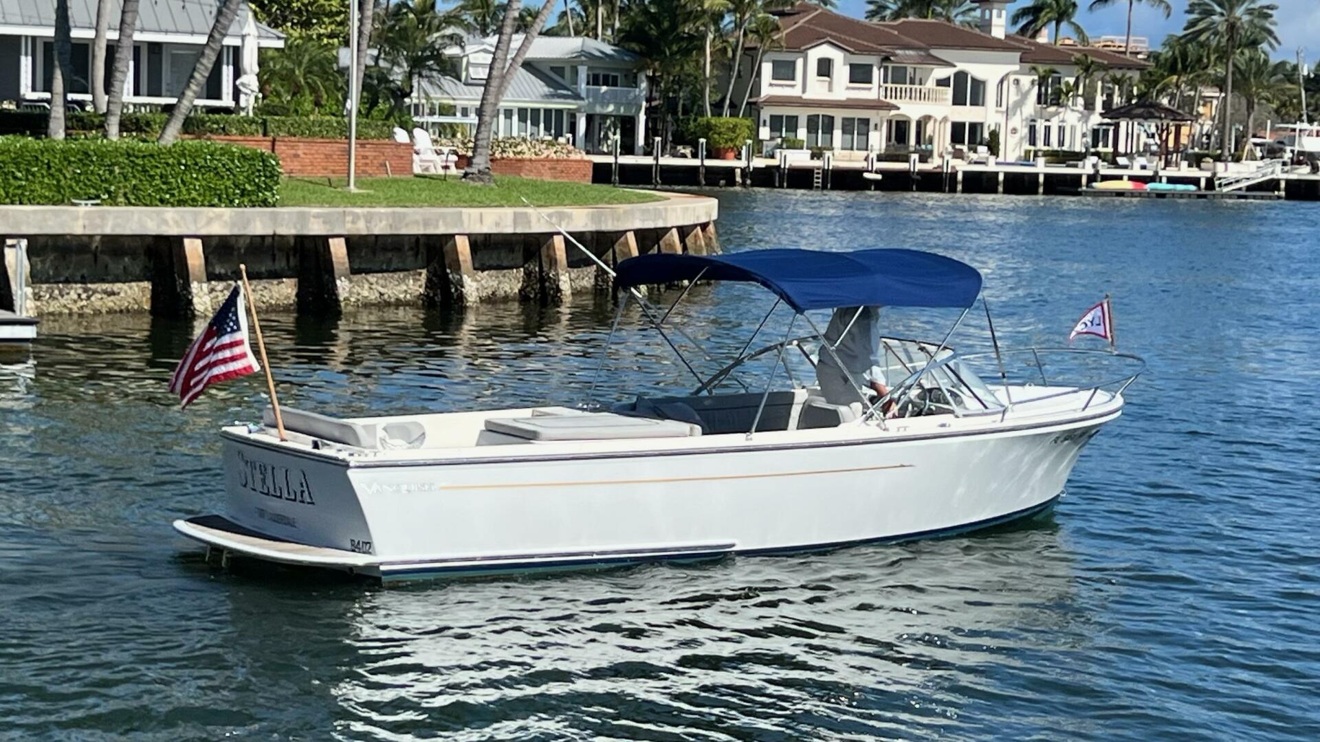 2013 Vanquish 24 Runabout - Image 2