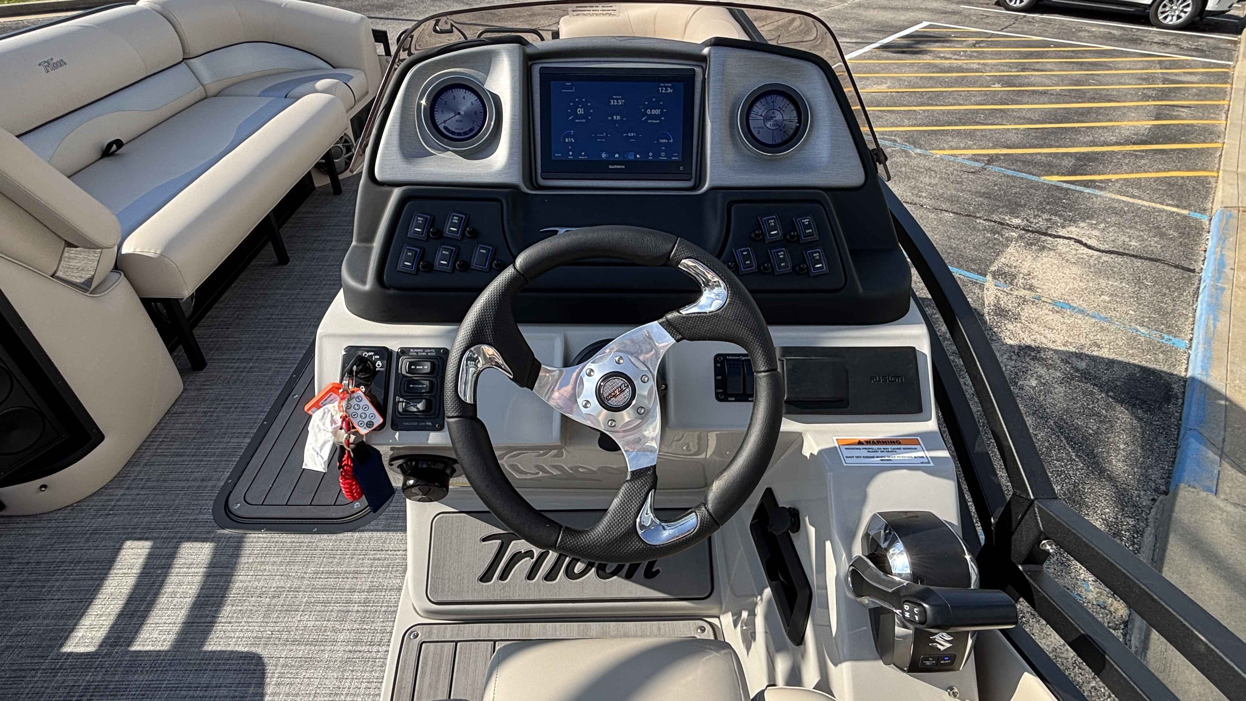2026 JC Pontoon NepToon 25TT Sport DSL - Image 23