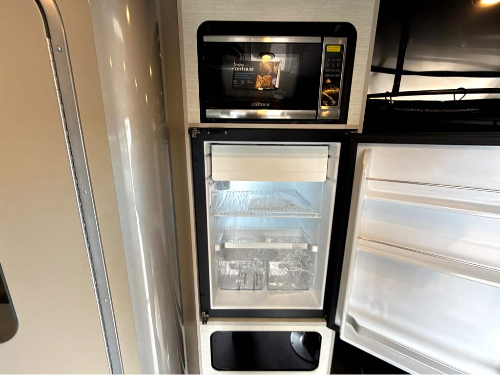 2026 AIRSTREAM Basecamp 20XE - Image 18