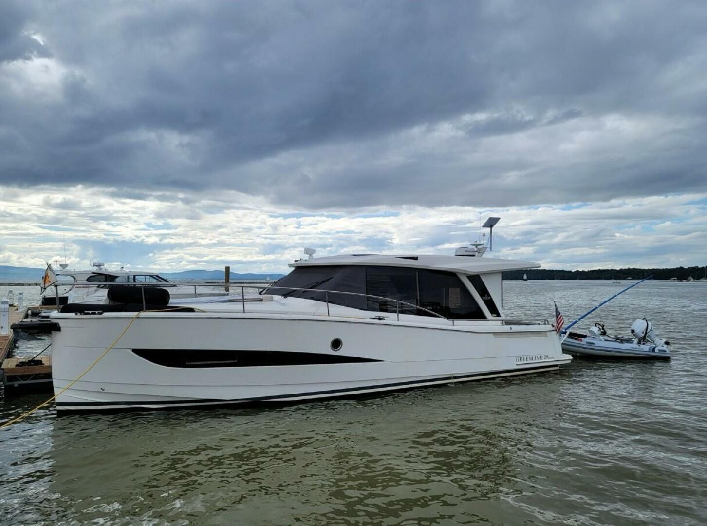 2021 Greenline 39 Hybrid - Great Loop - Image 4