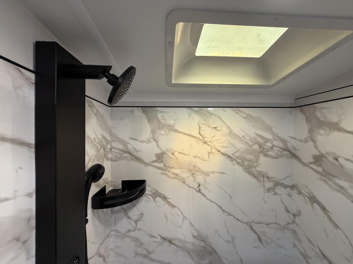 2027 JAYCO PINNACLE 32RLTS - Image 37