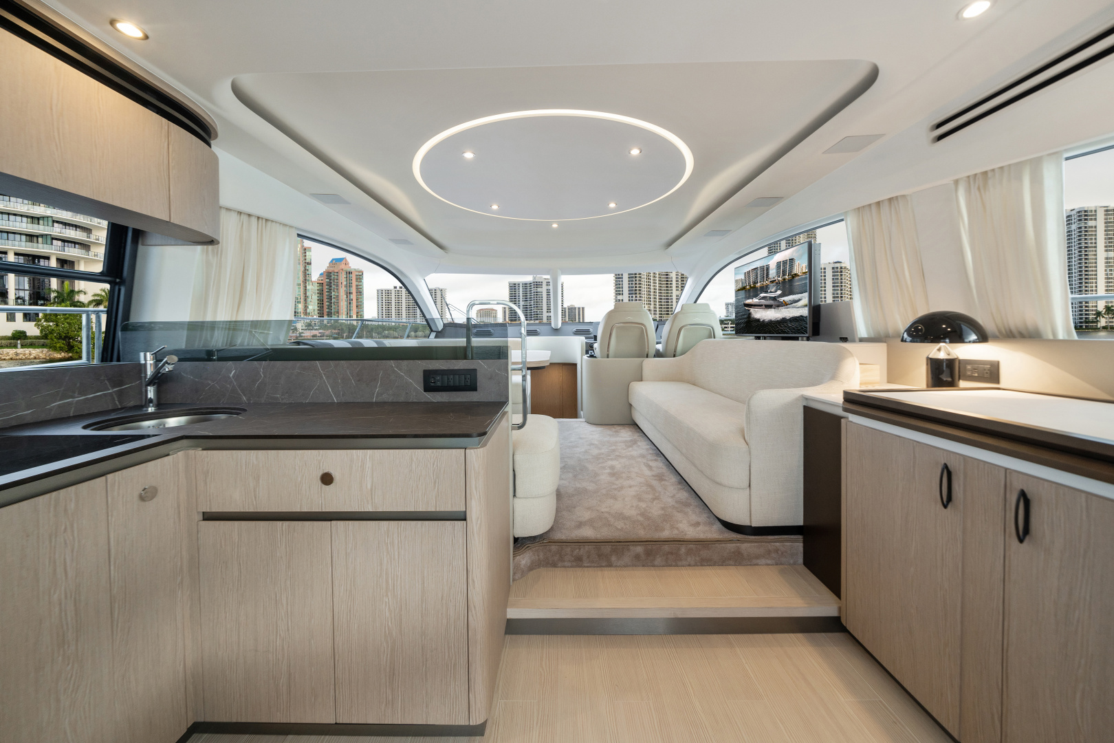 2023 Azimut 53 FLY Base - Image 31