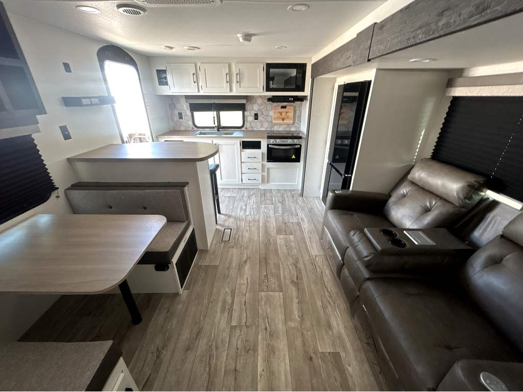 2026 VENTURE RV SIENNA 231VRK - Image 16