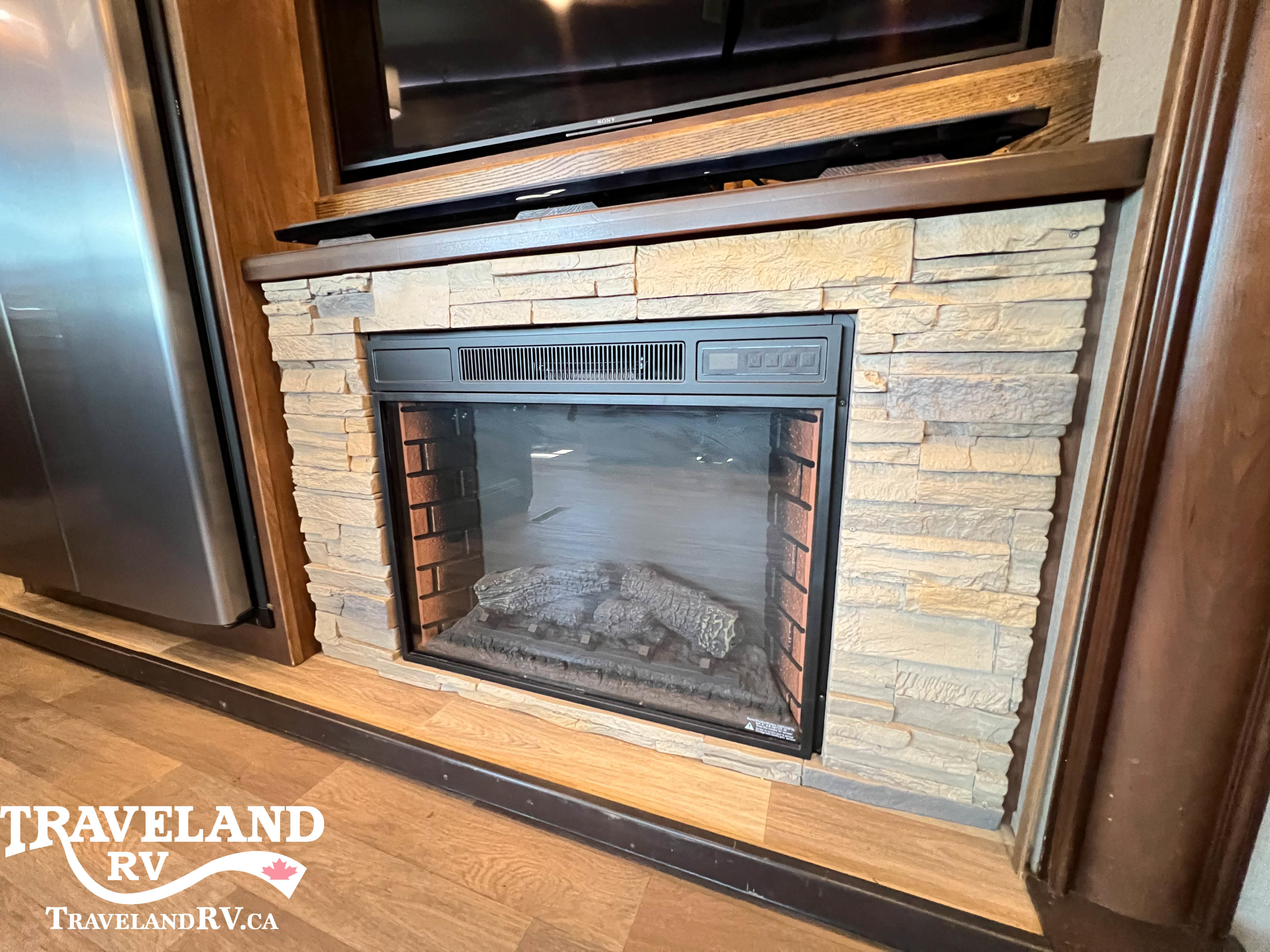 2018 KEYSTONE MONTANA 3160RL LEGACY EDITION - Image 20