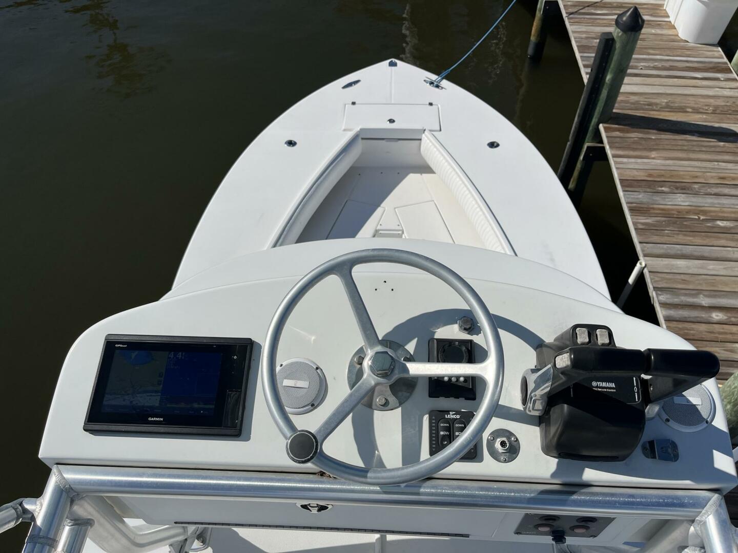 2006 Regulator 32 Center Console - Image 5