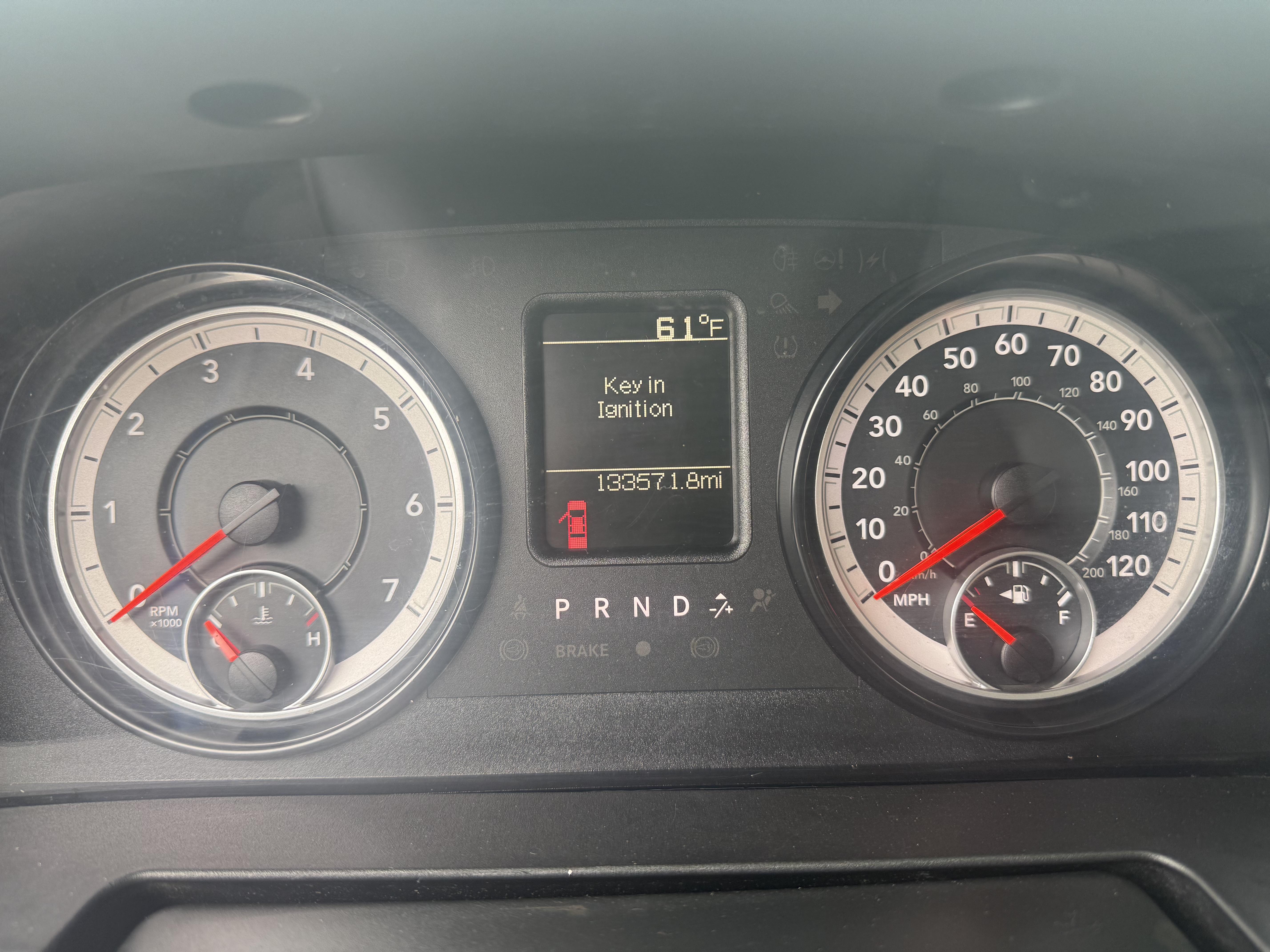 2016 Ram 1500 Pickup-V8 Crew Cab Tradesman 4WD - Image 24