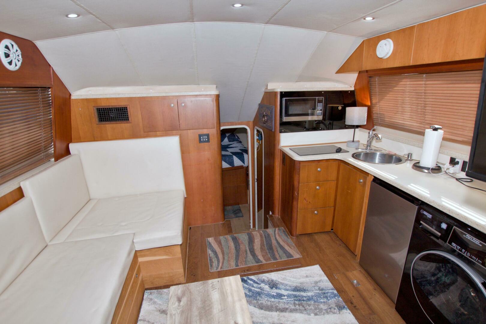 1998 Luhrs 36 Convertible - Image 36