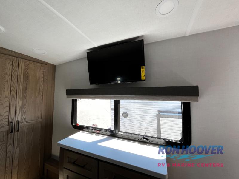 2026 FOREST RIVER 405SBH - Image 32