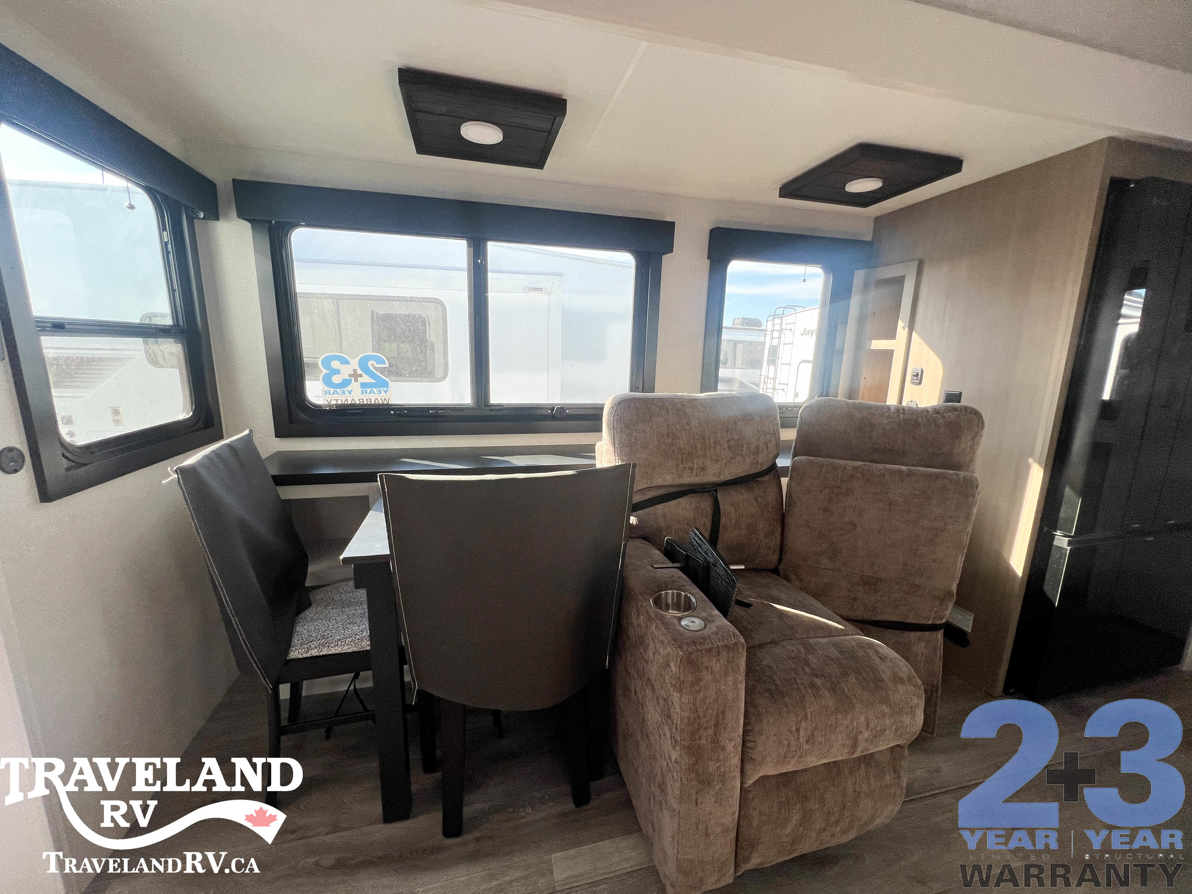 2026 Jayco Eagle 365UKTS - Image 12