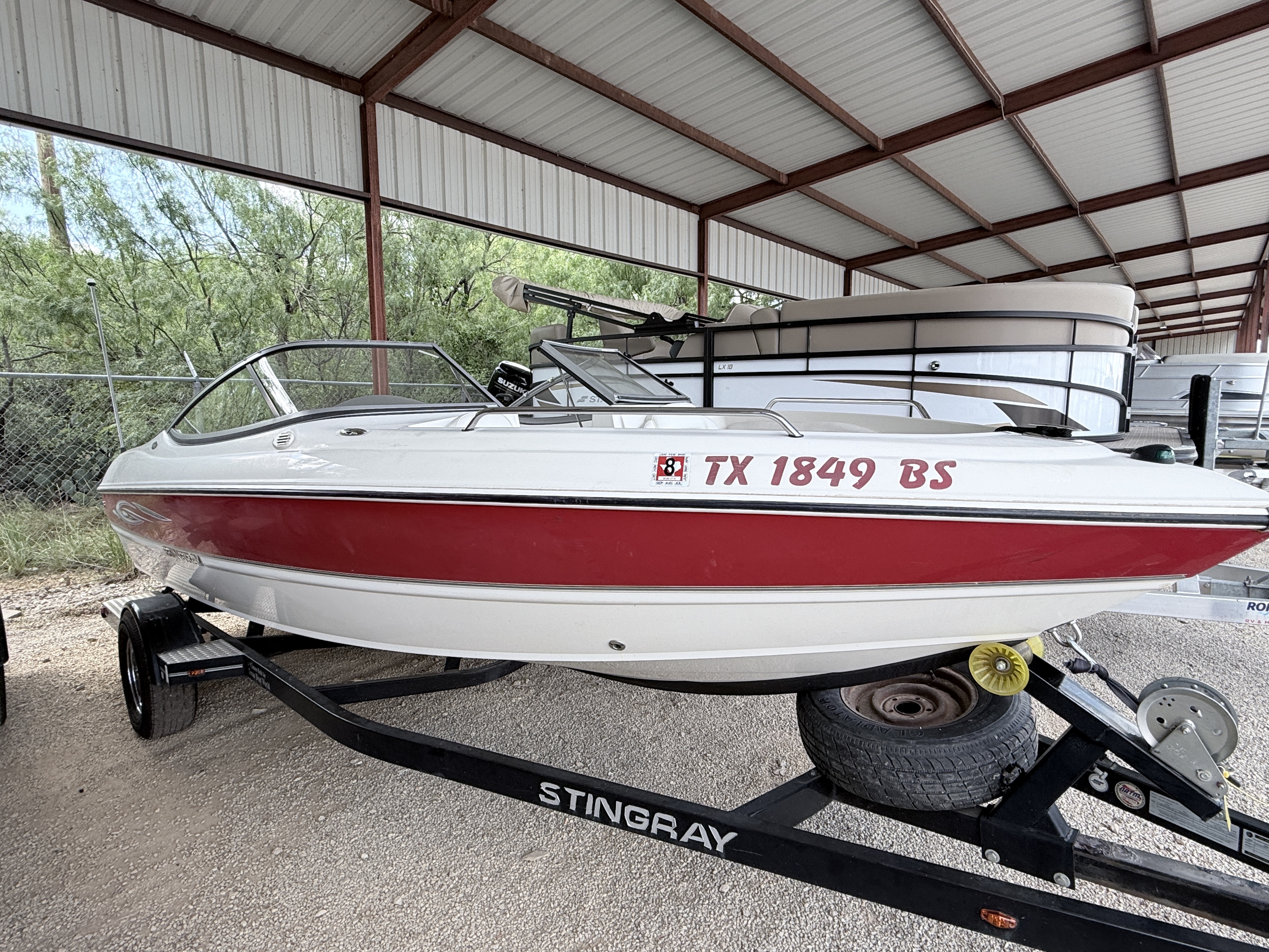 2011 STINGRAY 2011 195LS - Image 1