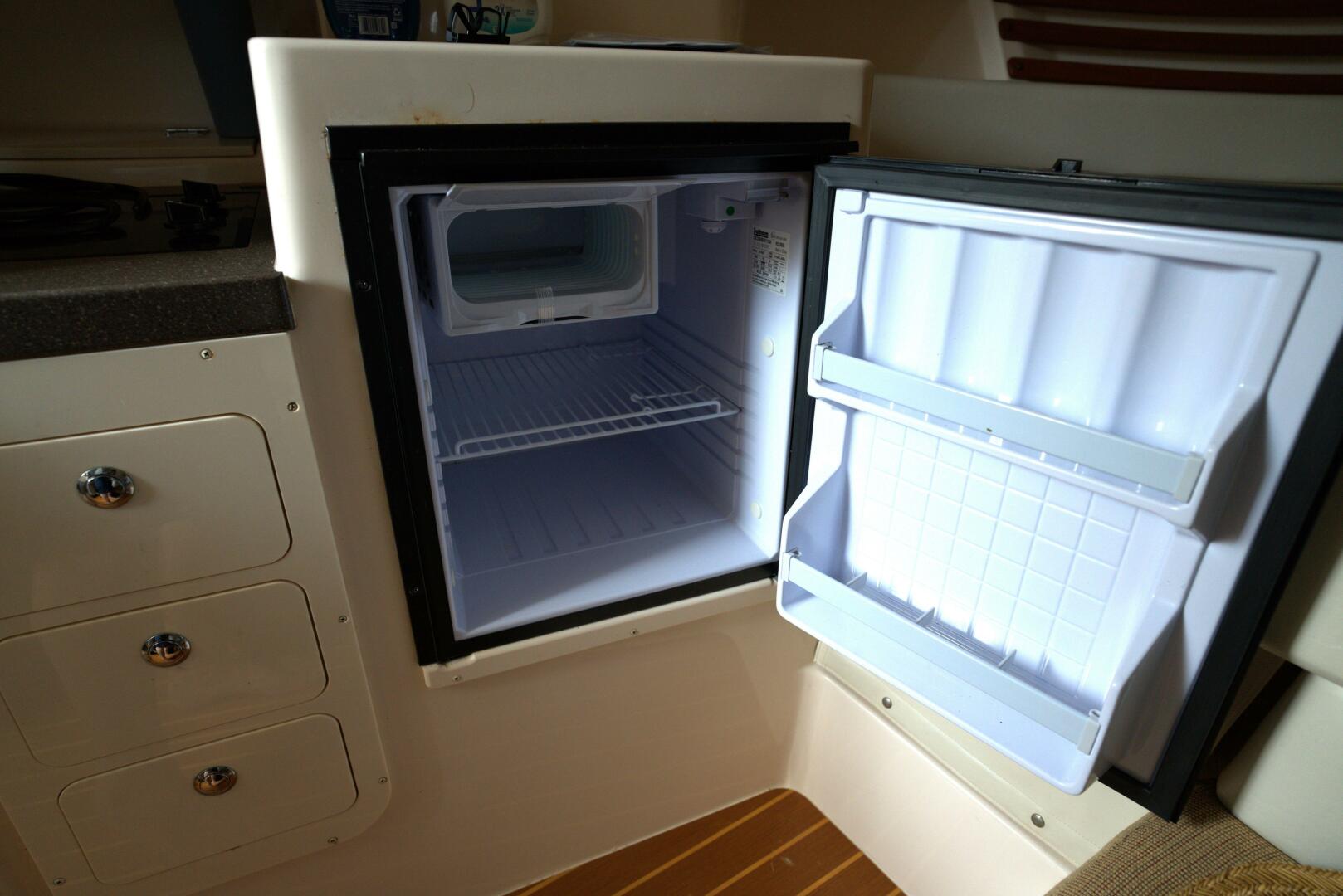 2007 Grady-White Express 330 - Image 18