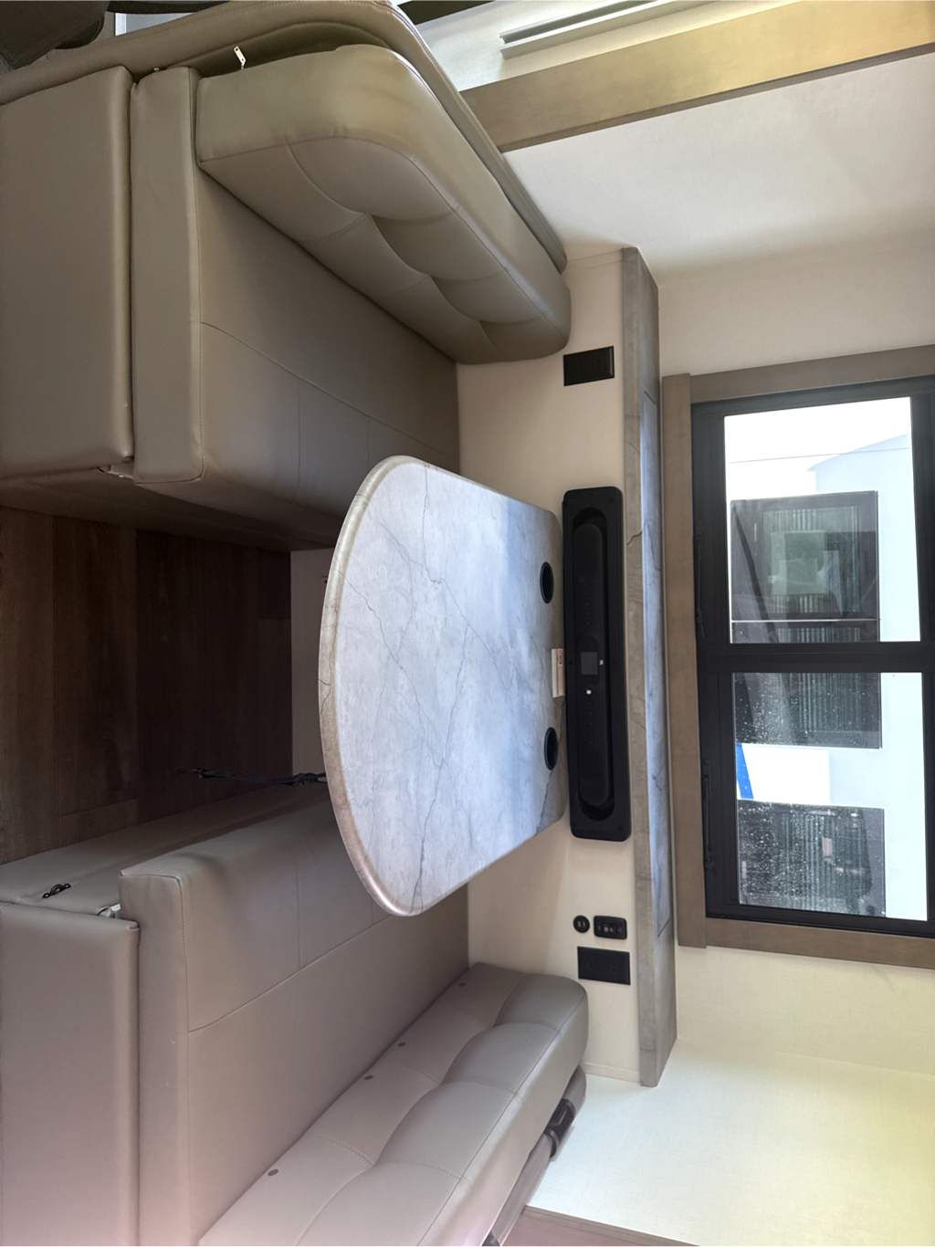 2027 ENTEGRA COACH VISION XL 31UL - Image 10