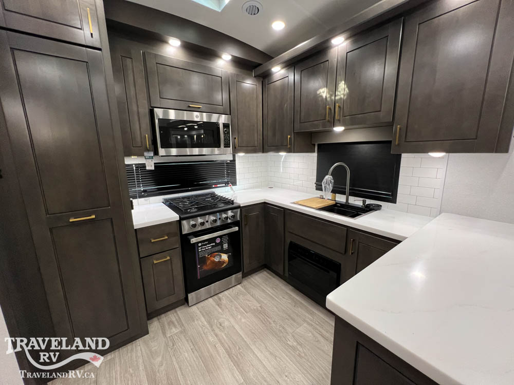 2027 Heartland Bighorn Fifth Wheel 39RK - Image 17