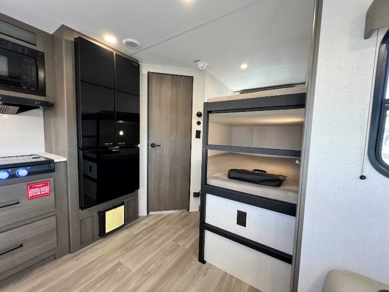 2026 Grand Design Transcend XPLOR 23BHX - Image 12