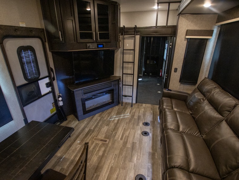 2020 Jayco Seismic 4013 - Image 21