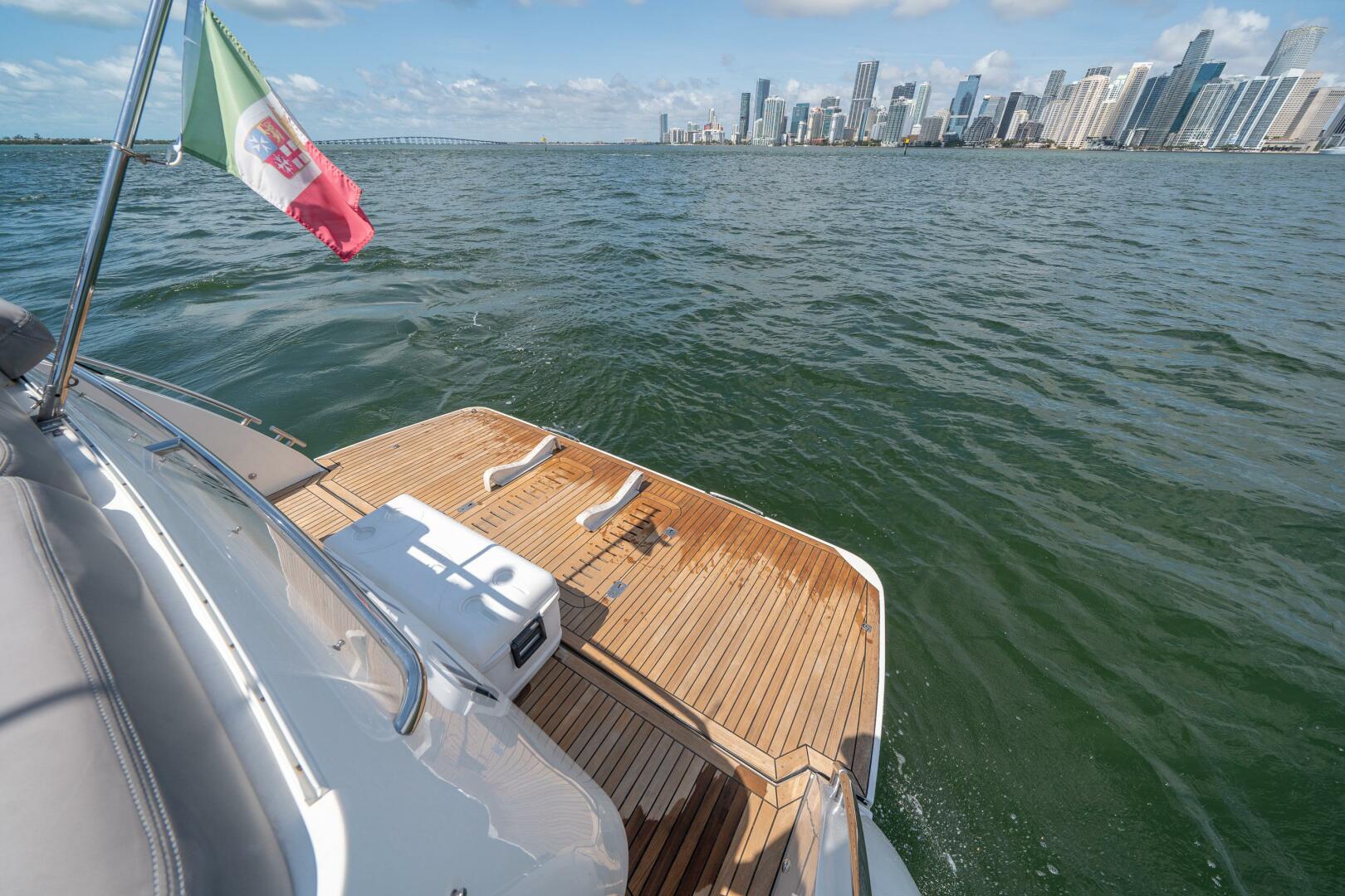 2012 Princess V52 - Image 6