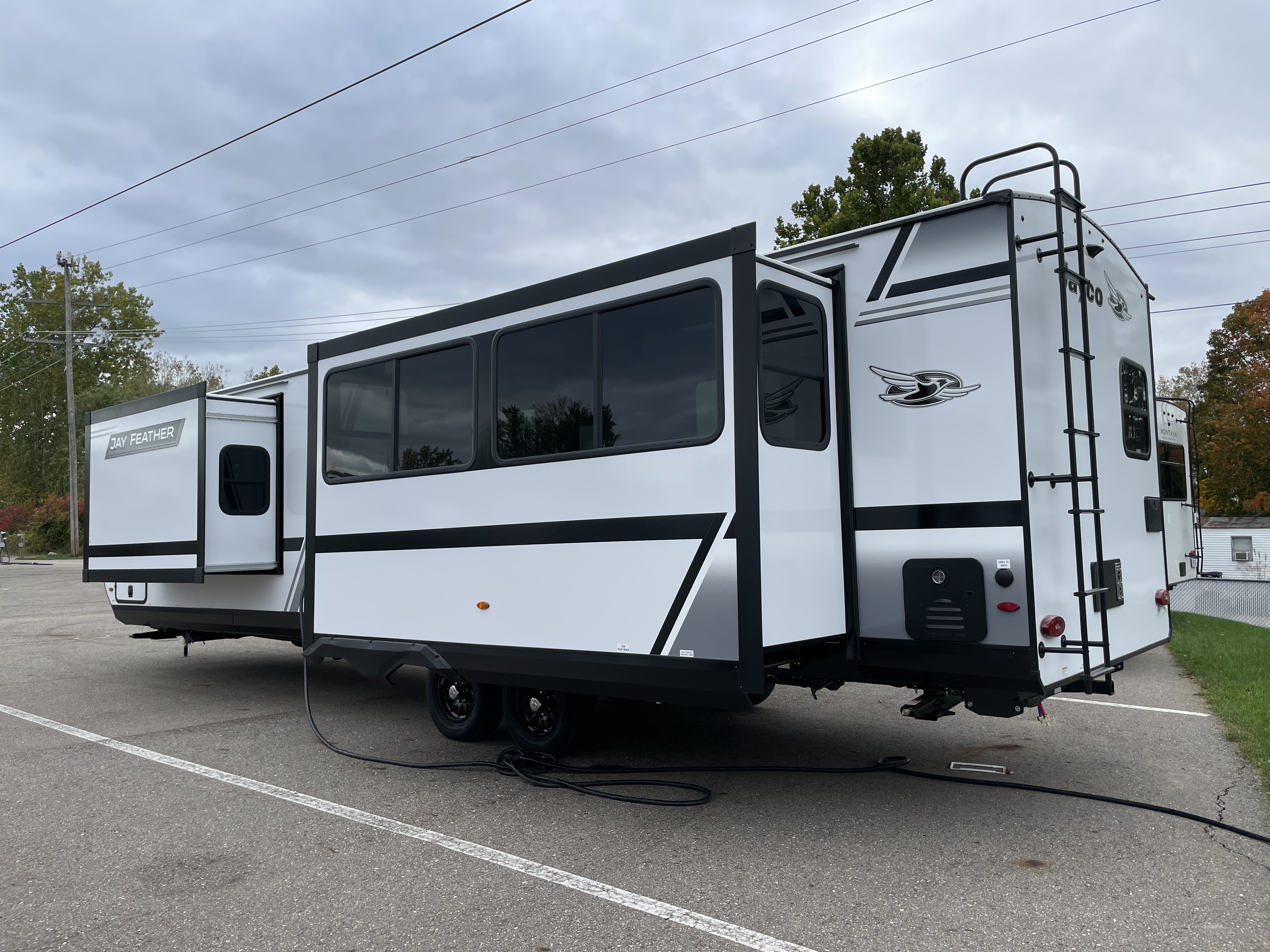 2027 Jayco Jay Feather 30RKB - Image 6