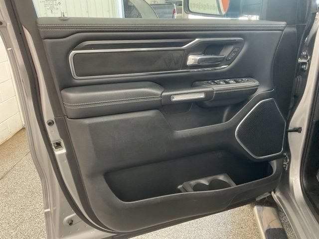 2023 Ram 1500 Pickup Crew Cab Laramie eTorque 4WD - Image 18