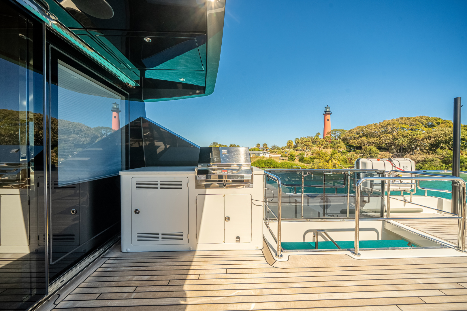 2025 Ocean Alexander 28L - Image 65