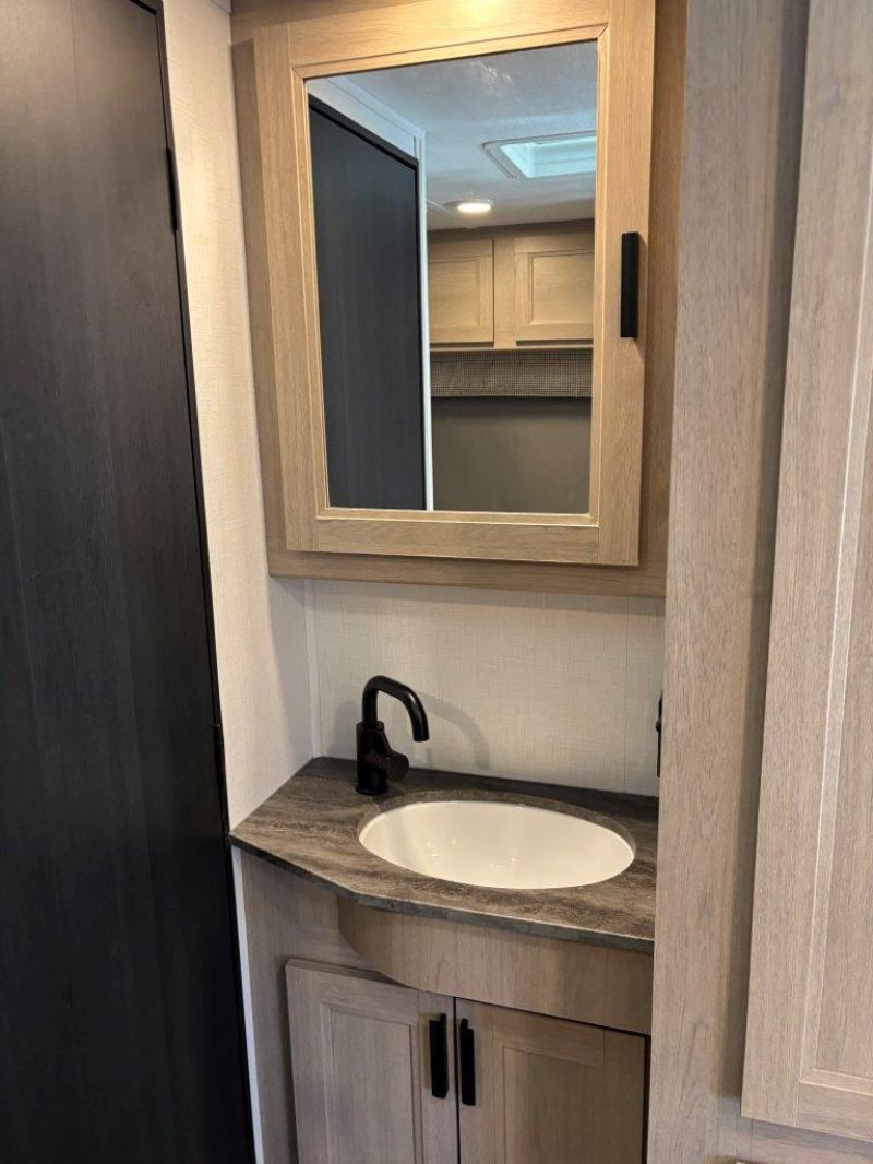2024 Forest River Sunseeker 2860DS - Image 13