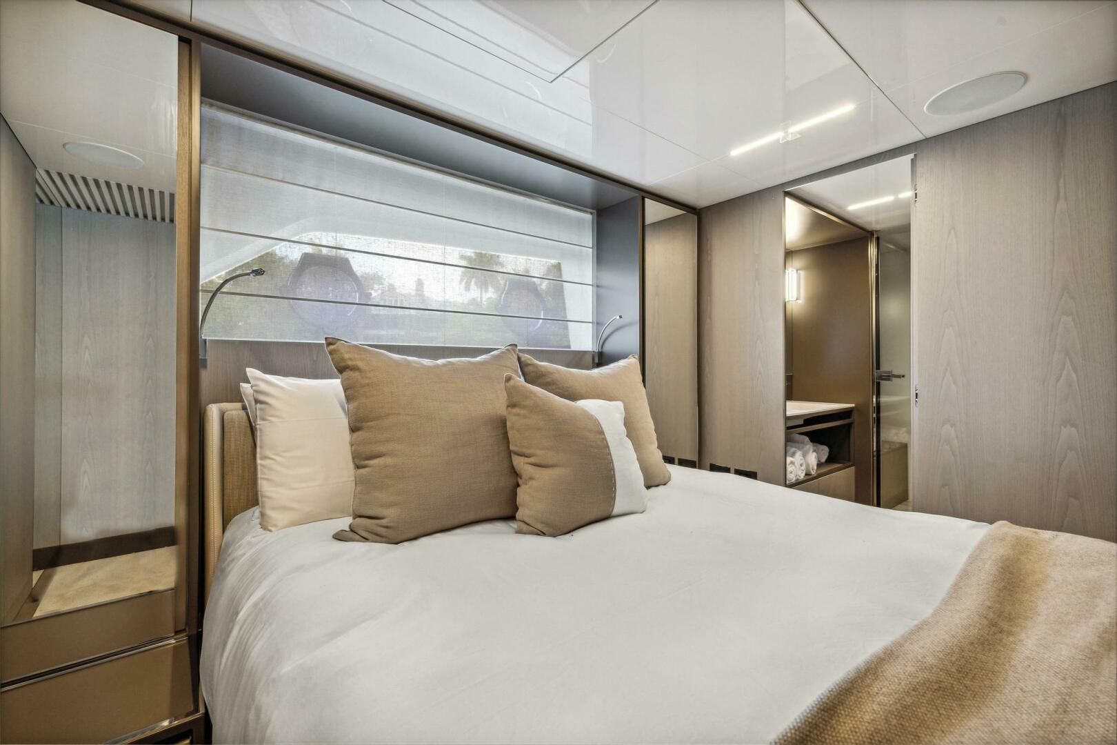 2021 Ferretti Yachts 850 - Image 58