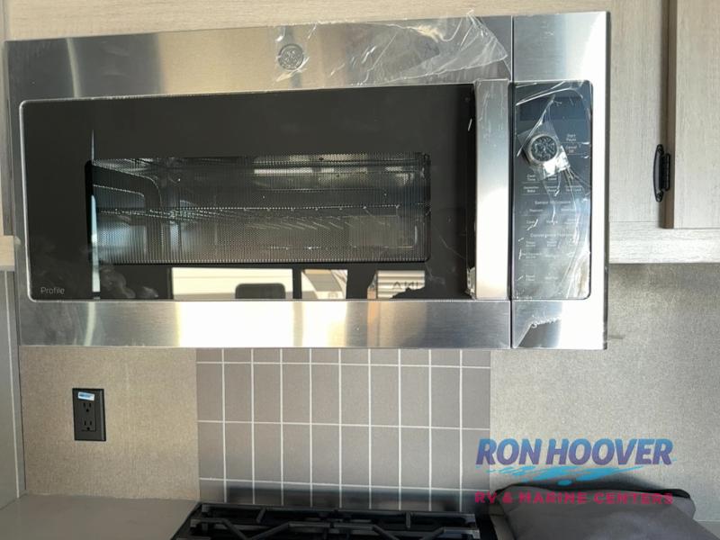 2025 COACHMEN CATALINA 42CONDO - Image 14