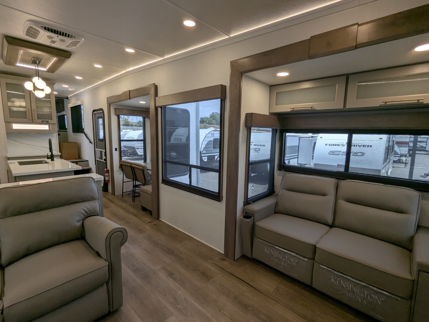 2025 Alliance RV Paradigm 375RD - Image 33