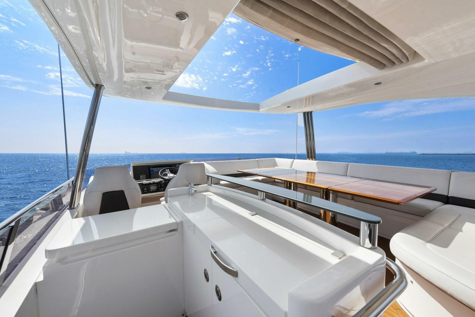 2015 Princess 72 Motoryacht - Image 8