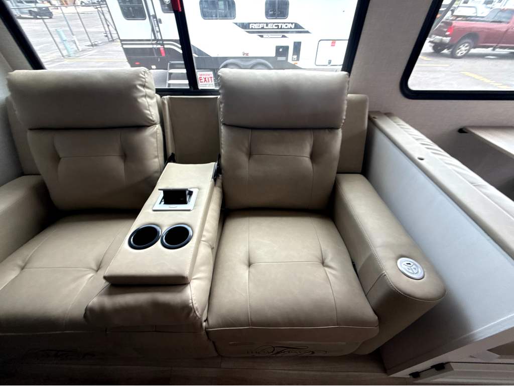2027 VENTURE RV STRATUS 291VQB - Image 15