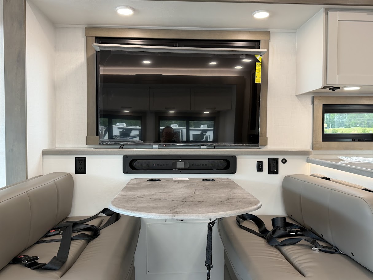 2027 JAYCO PRECEPT 36C - Image 30