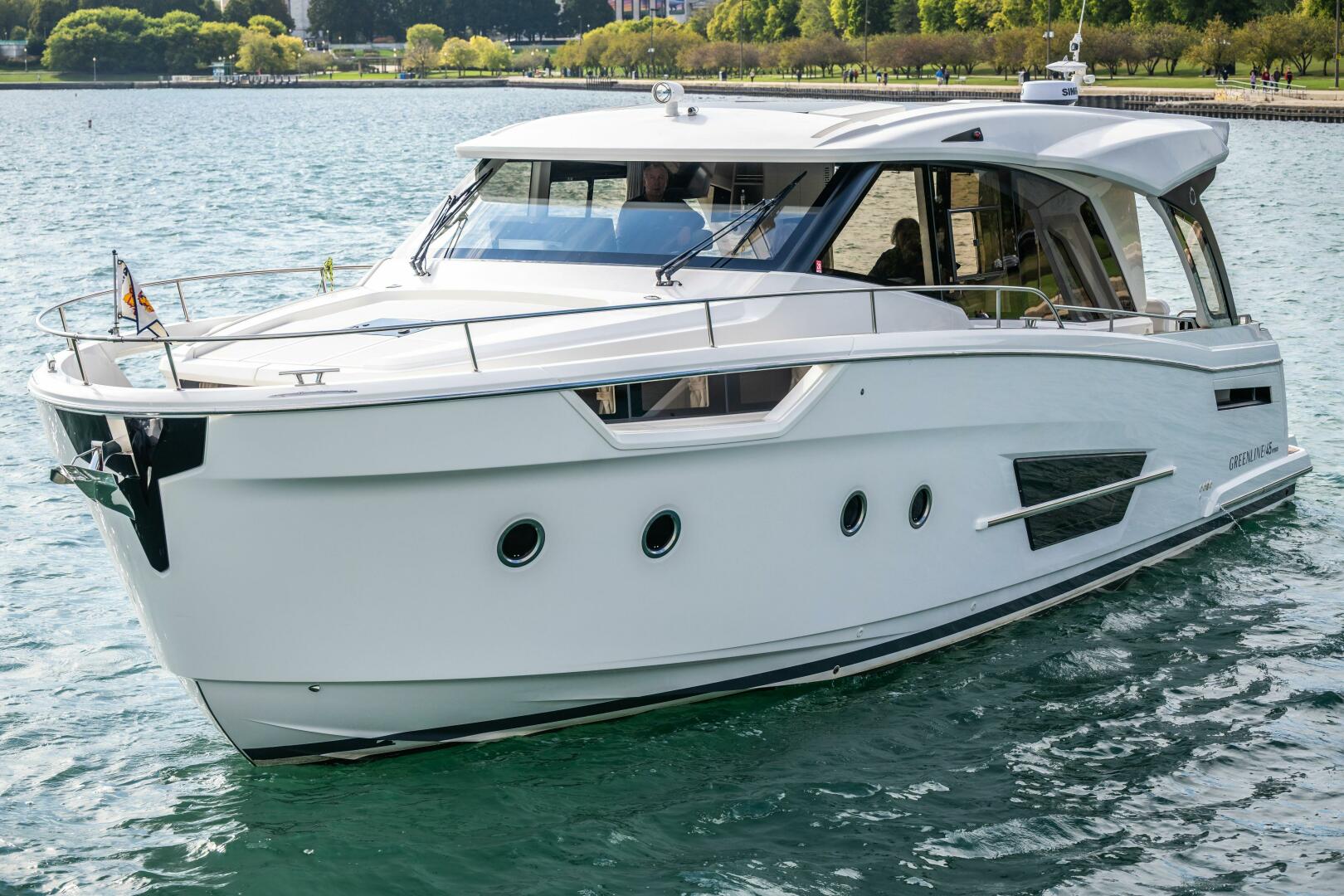 2024 Greenline 45 Coupe HYBRID - Image 4