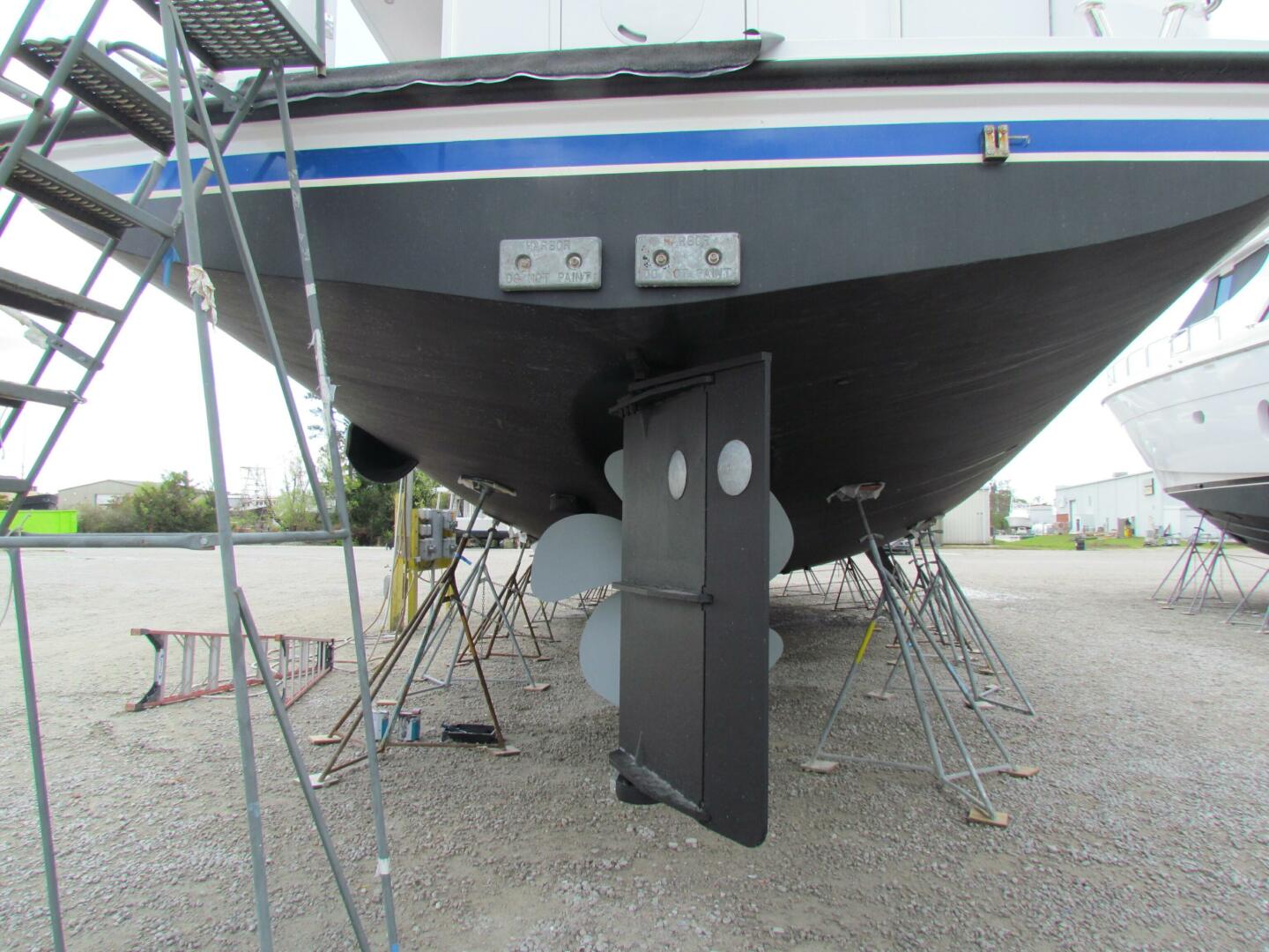 2017 Northern Marine Expedition Motor Yacht - Image 9