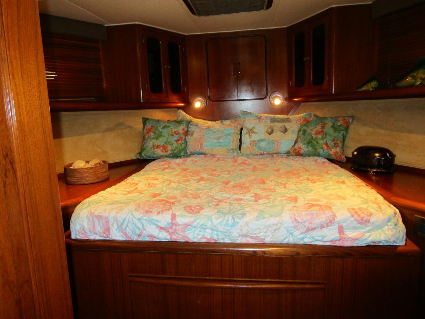 1990 Viking Cockpit Motor Yacht - Image 29