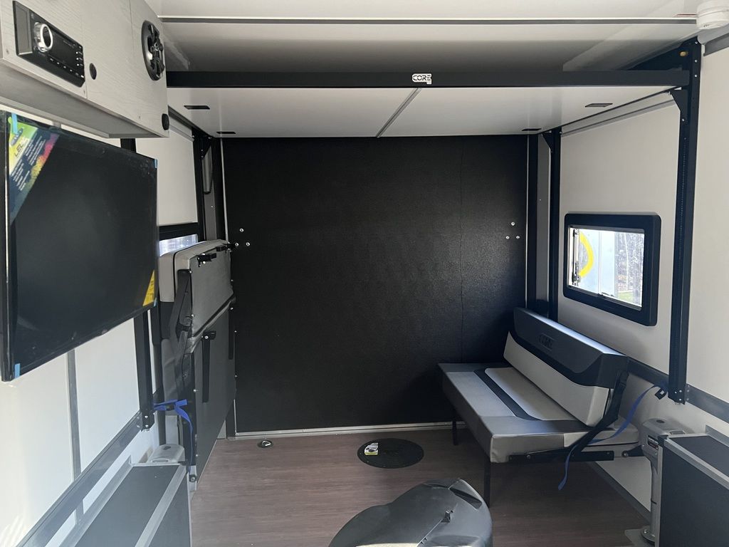 2023 Core Ice 8019ATX SALES DEMO - Image 6