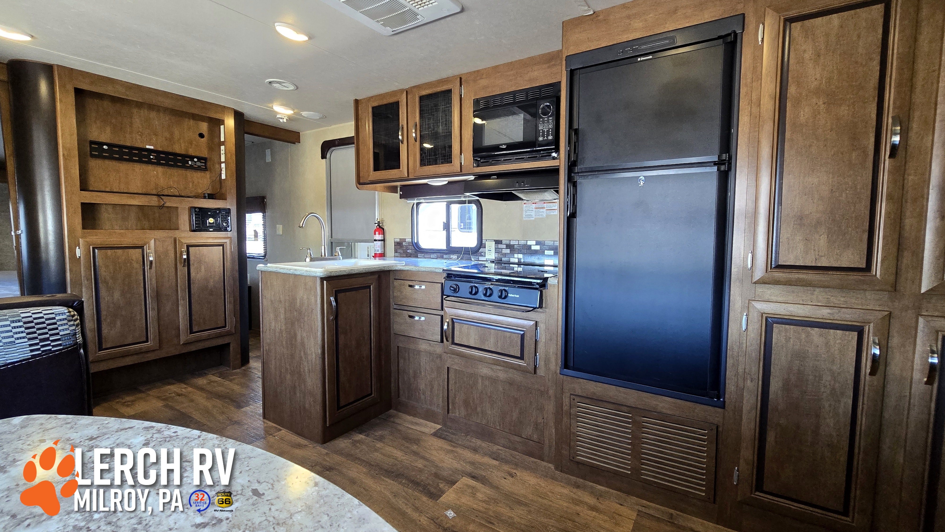 2016 FOREST RIVER WILDWOOD XLITE 263BHXL - Image 24