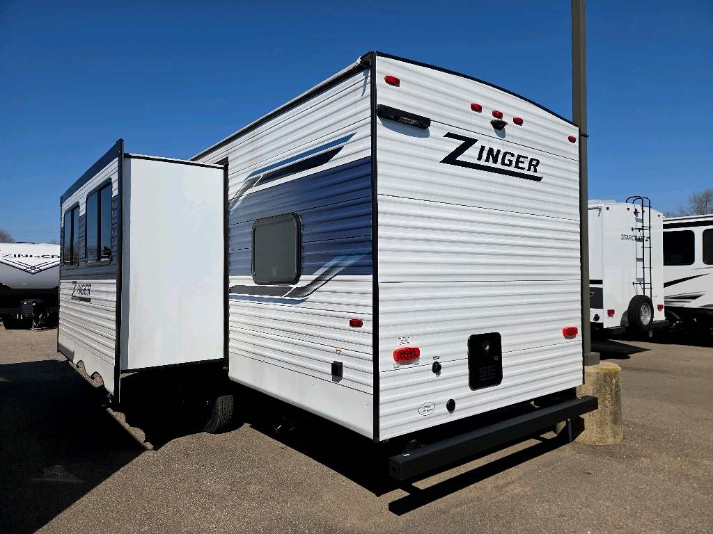 2024 CrossRoads Zinger Lite 260BH - Image 2