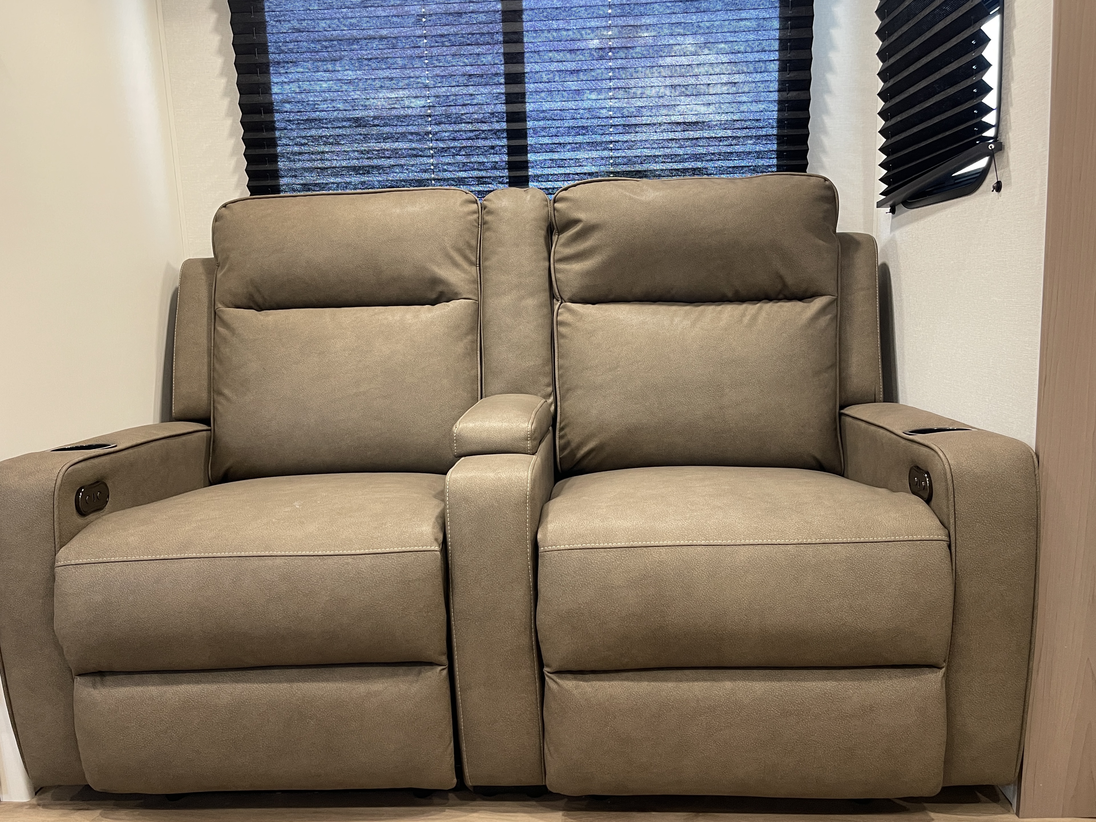 2027 Grand Design Transcend XPLOR 25MLX - Image 10