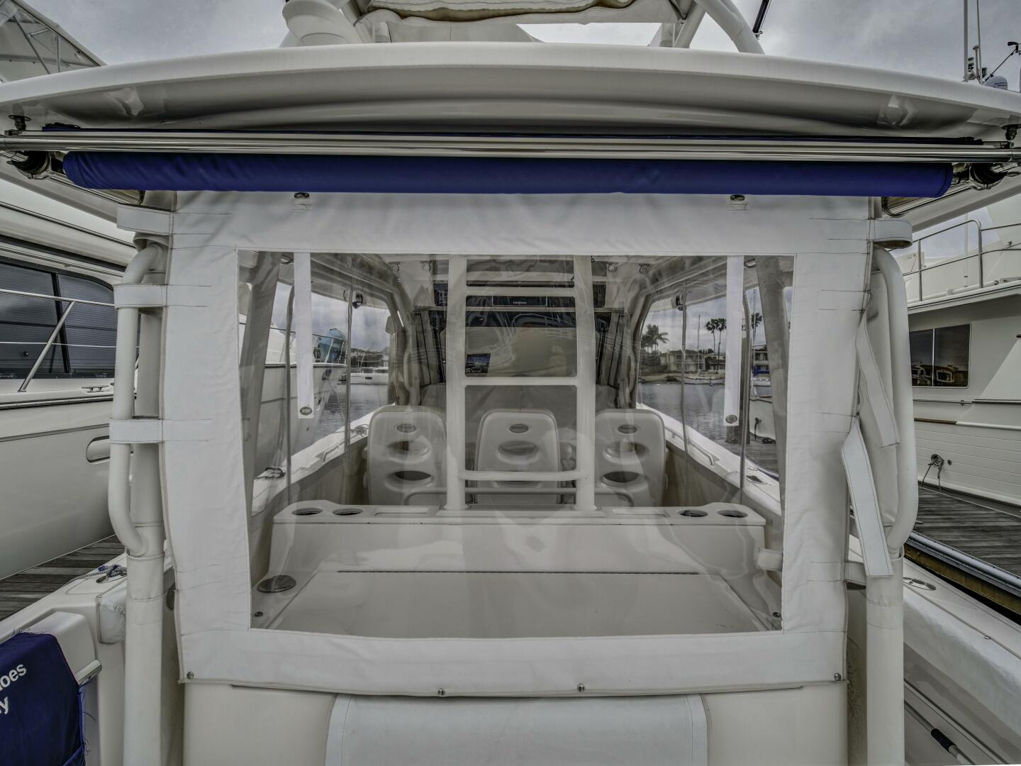 2015 Everglades 435 Center Console - Image 6