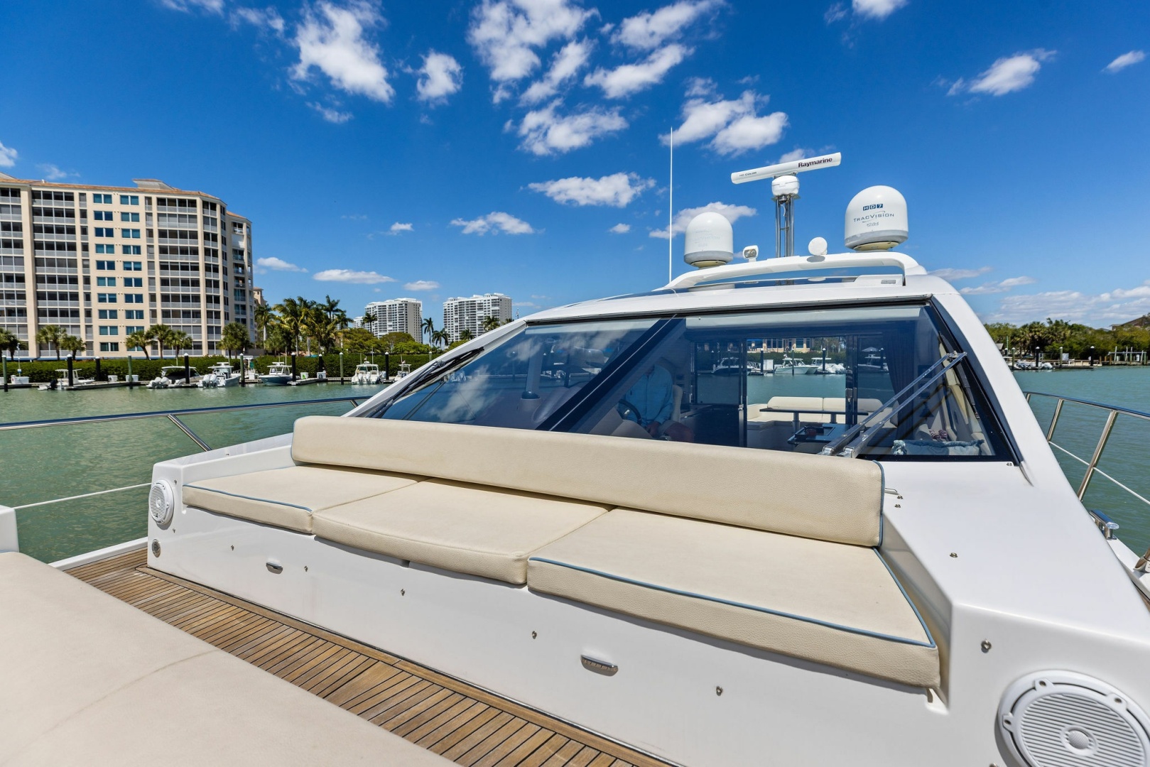 2015 Azimut 55S - Image 19