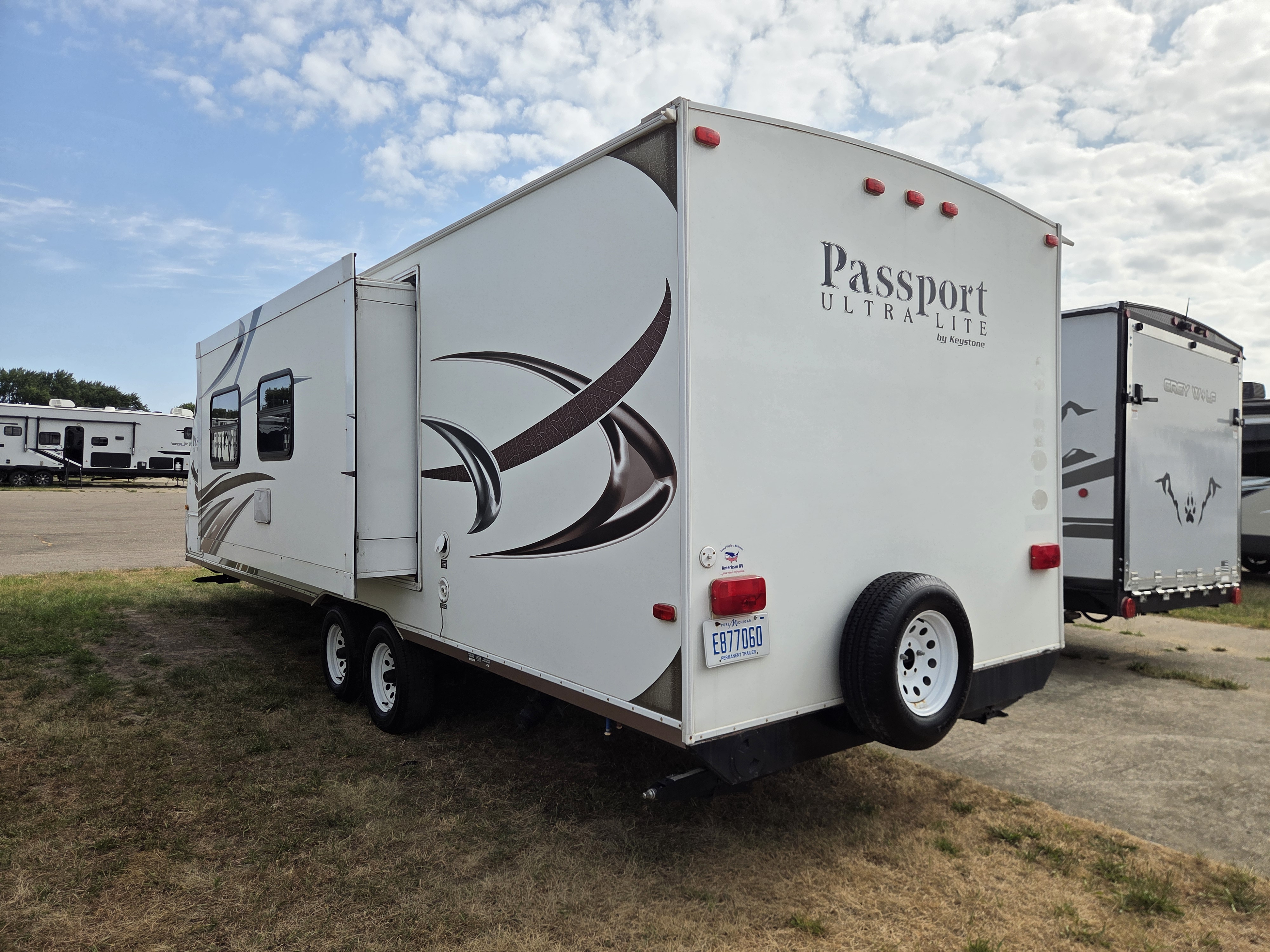 2013 Keystone Passport Super-Lite 280BH - Image 3