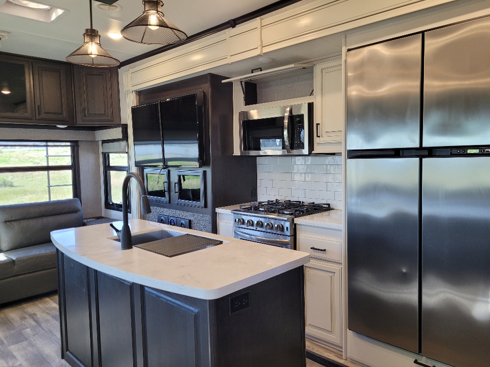 2023 Highland Ridge Open Range 371MBH - Image 6
