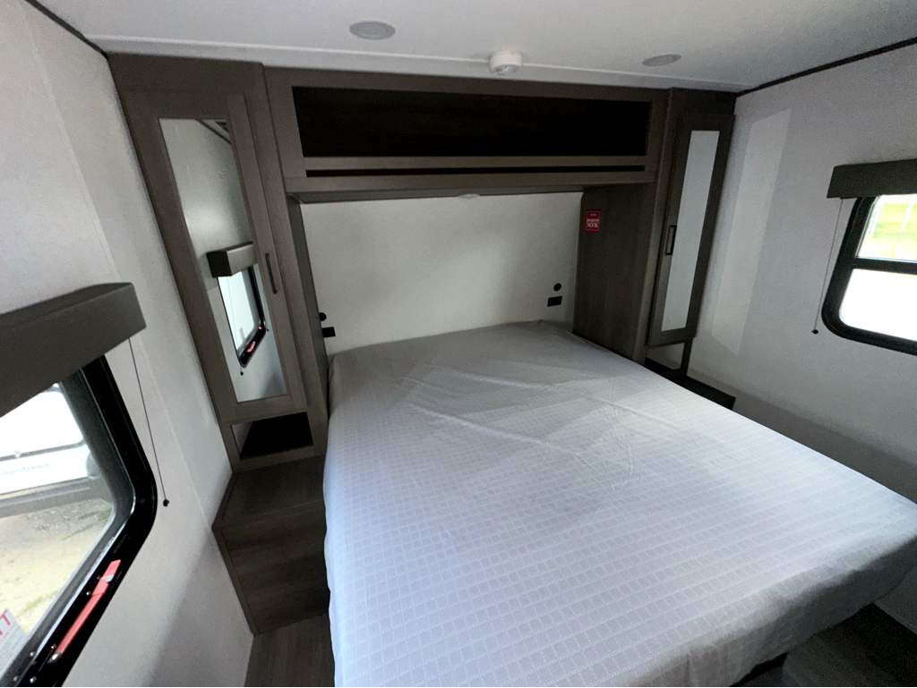 2026 GRAND DESIGN TRANSCEND 22RBX - Image 21