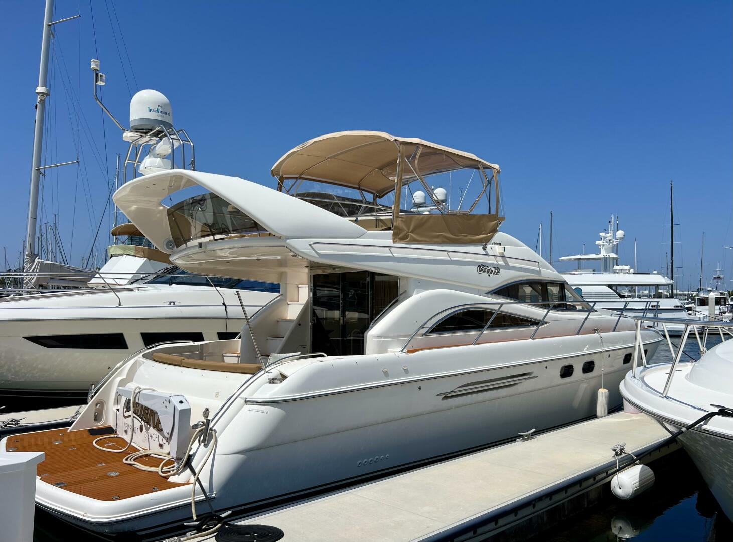 2000 Viking Princess 52 Flybridge - Image 10