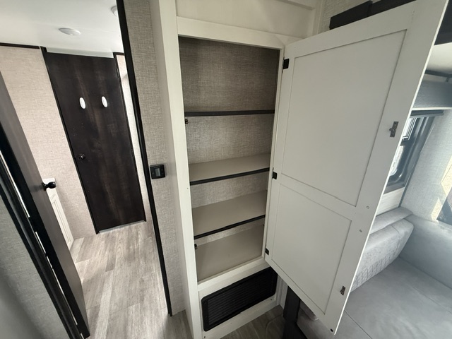 2022 JAYCO JAYFLIGHT 38BHDS - Image 22