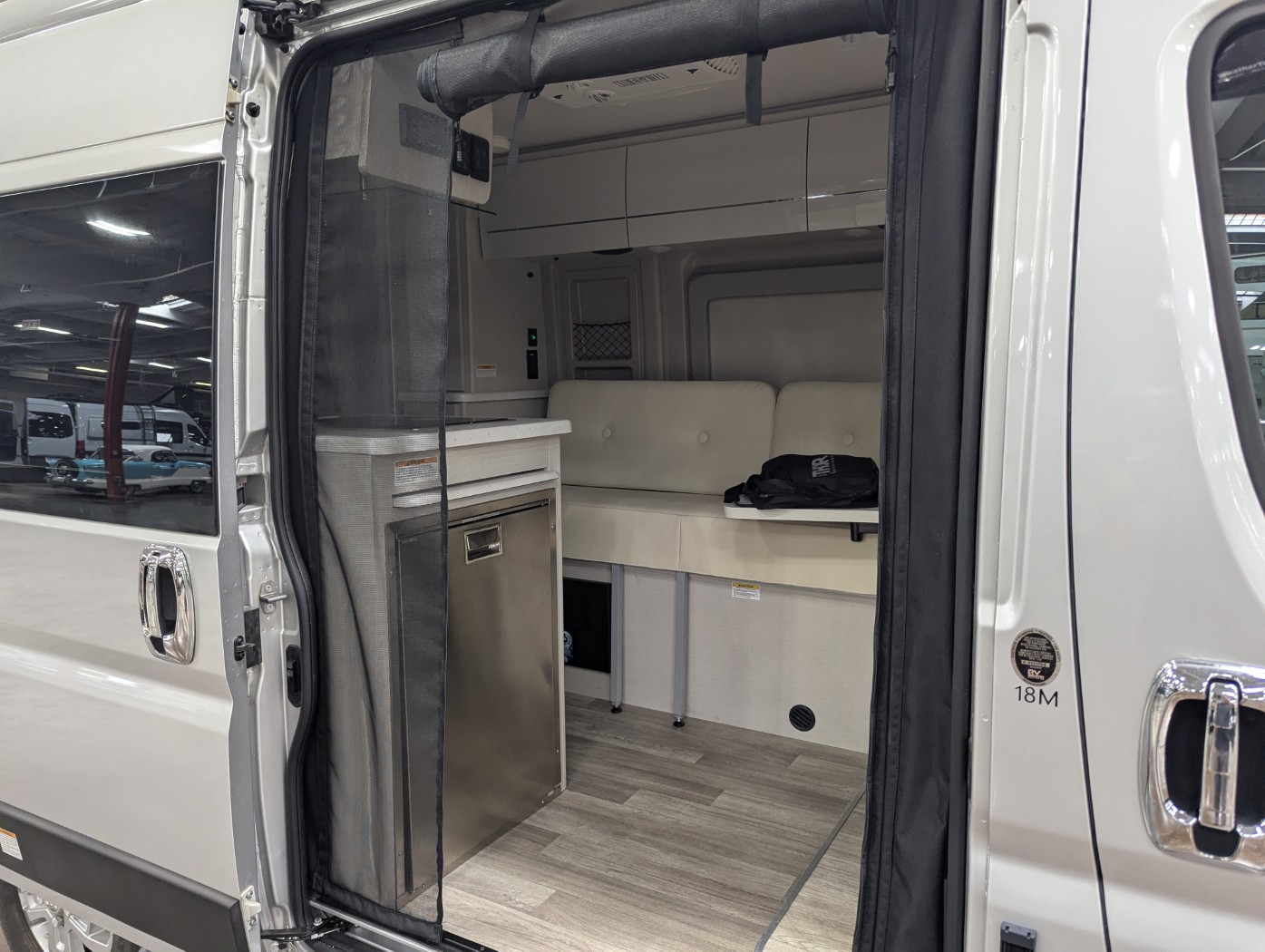 2024 Thor Motor Coach Rize 18M - Image 13